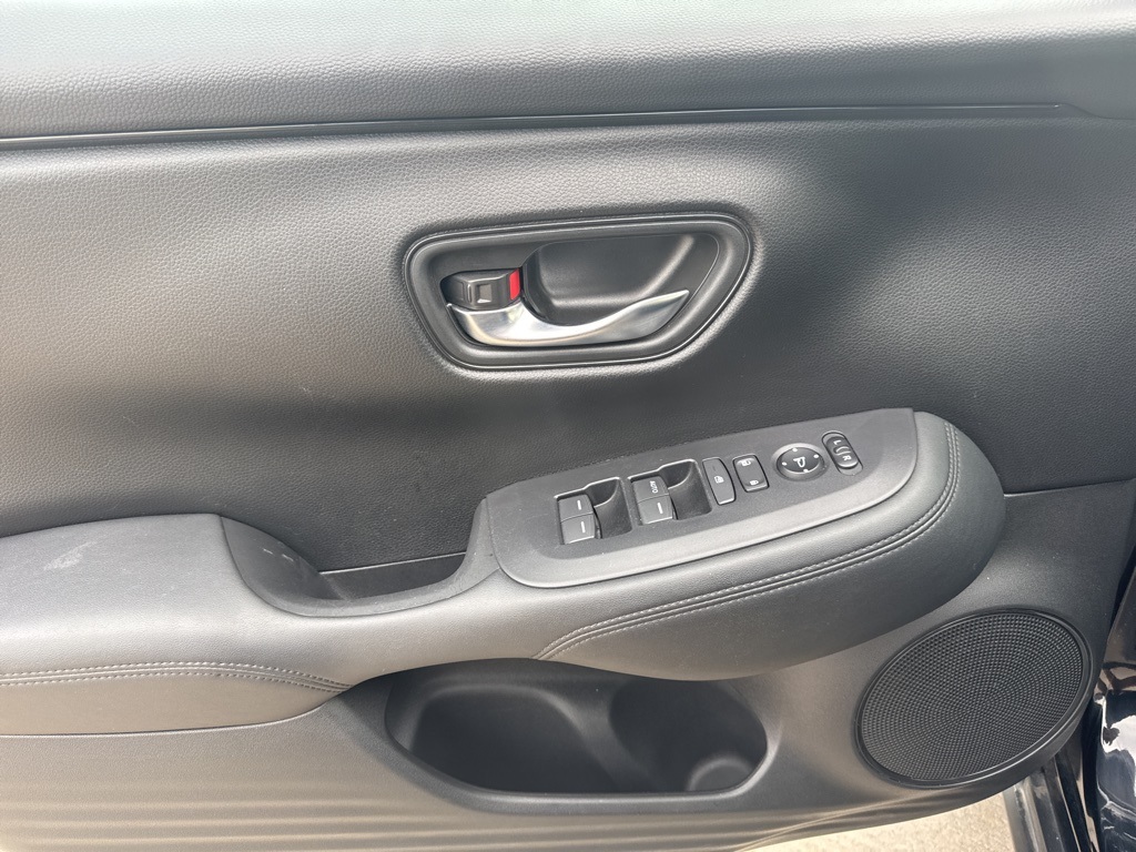 2023 Honda HR-V LX photo 24