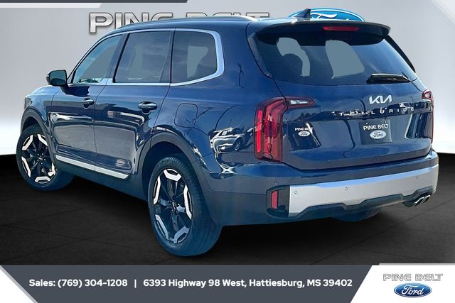 2023 Kia Telluride S photo 2