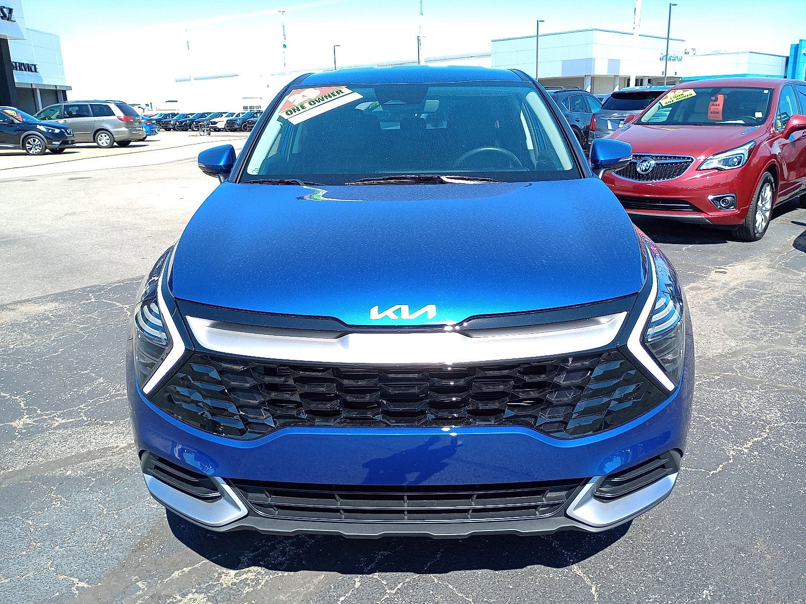 2025 Kia Sportage EX photo 3