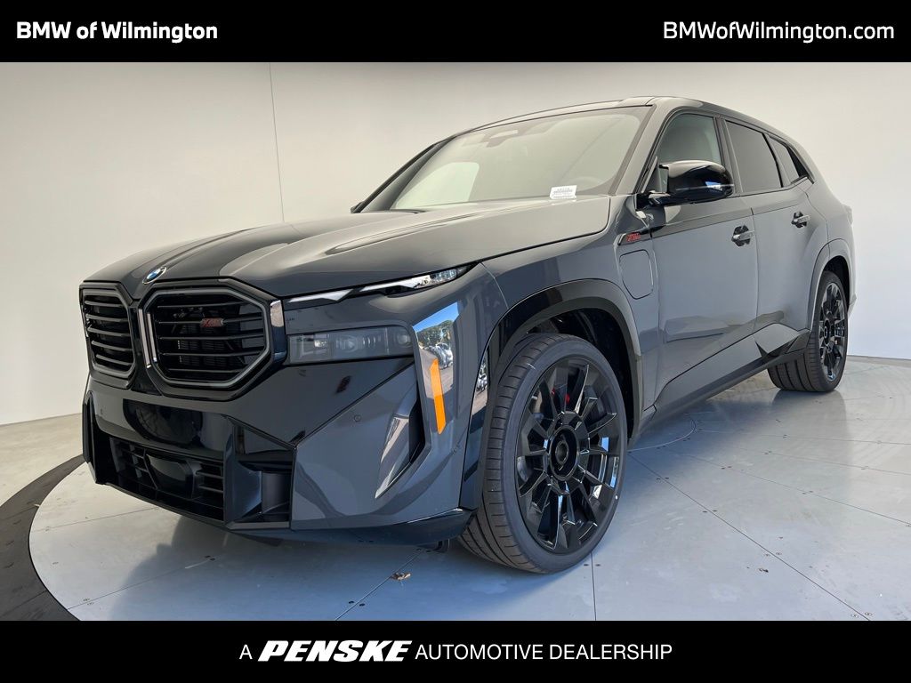 2026 BMW XM Base's photo