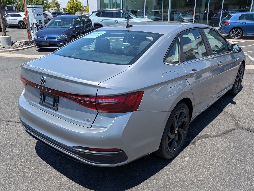 2025 Volkswagen Jetta 1.5T SE photo 4