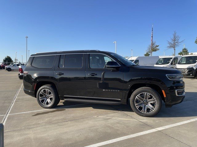 2025 Jeep Wagoneer Base photo 4