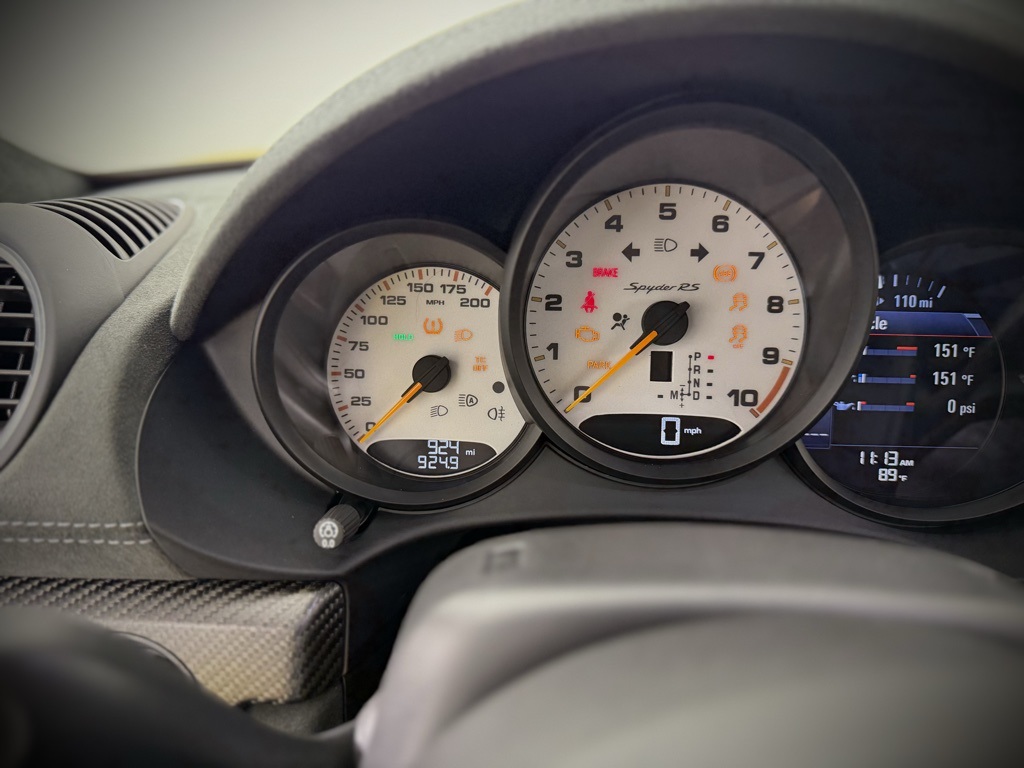 2024 Porsche Boxster Spyder photo 23