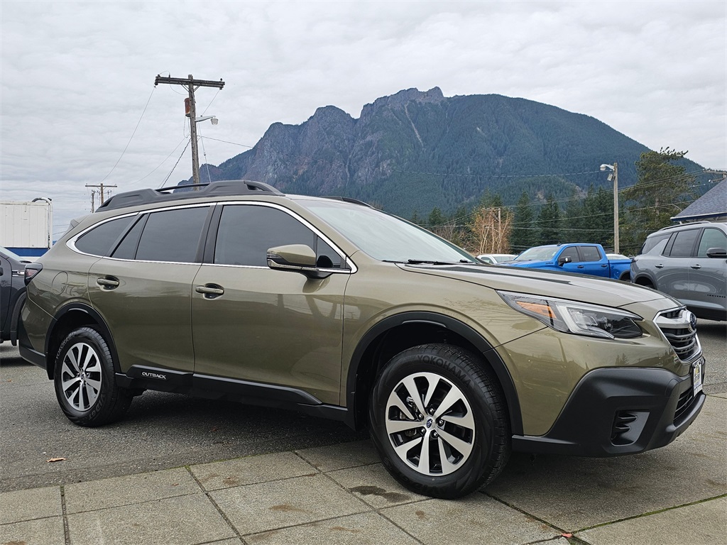 2020 Subaru Outback Premium photo 2