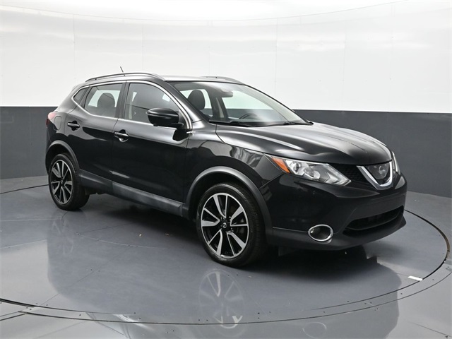 2017 Nissan Rogue Sport SL photo 2