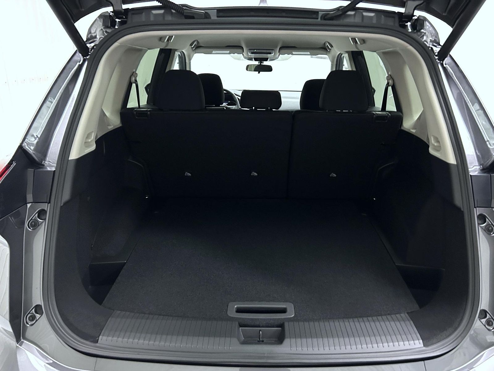 2026 Nissan Rogue SV photo 4