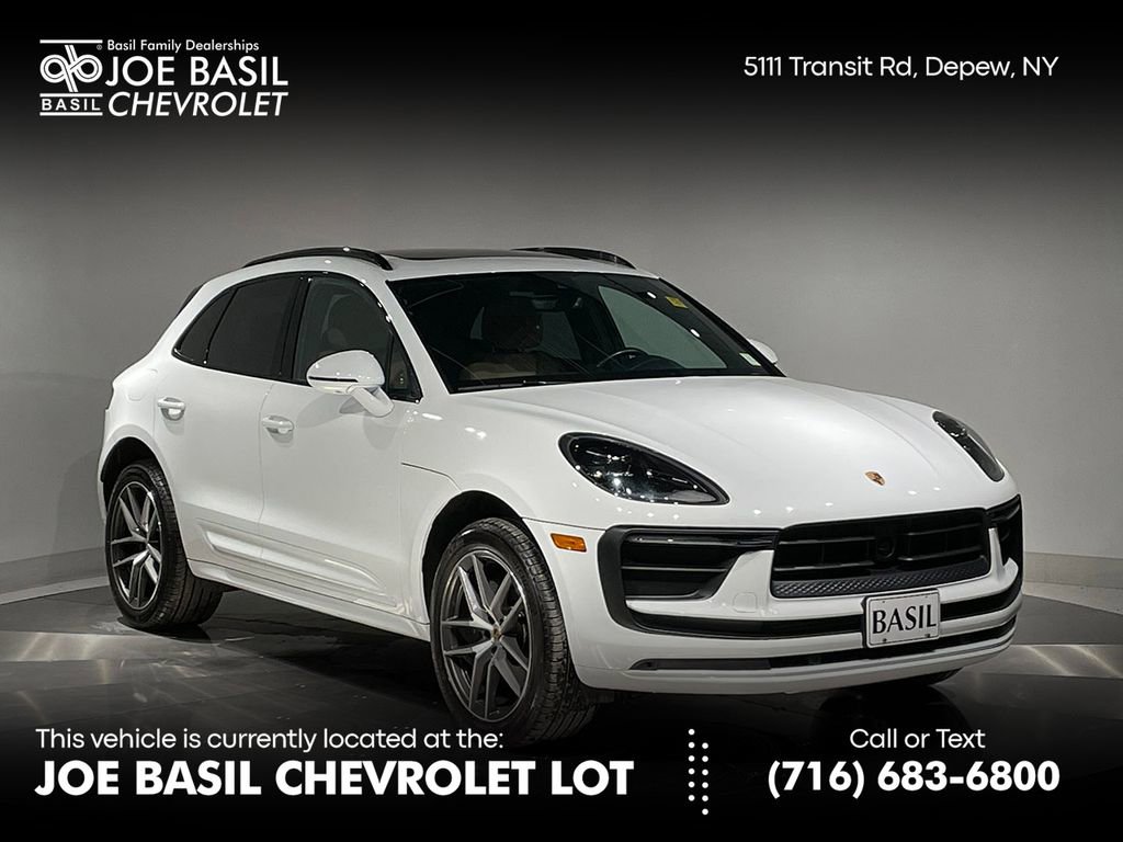 2024 Porsche Macan Base