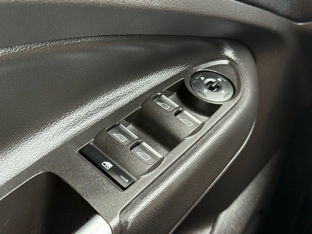 2018 Ford Escape Titanium photo 28