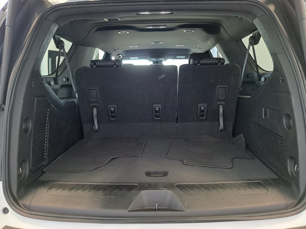 2023 Chevrolet Suburban LT photo 32