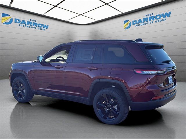 2025 Jeep Grand Cherokee Laredo photo 3