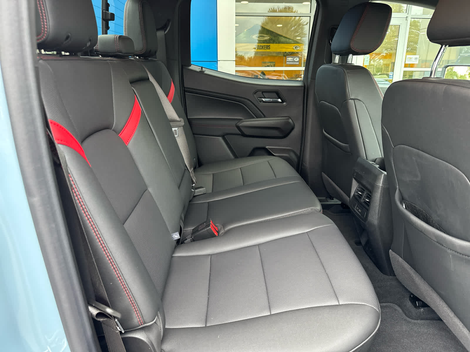 2025 Chevrolet Colorado Z71 photo 5