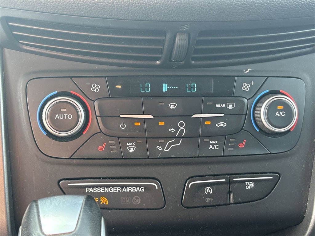 2019 Ford Escape SEL photo 15