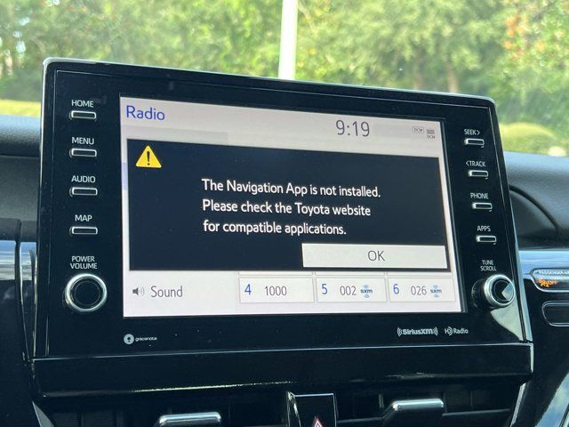 2022 Toyota Camry XLE photo 10