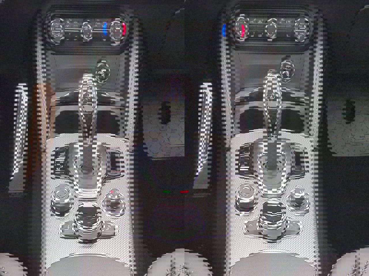 2025 Alfa Romeo Stelvio Sprint Base photo 18