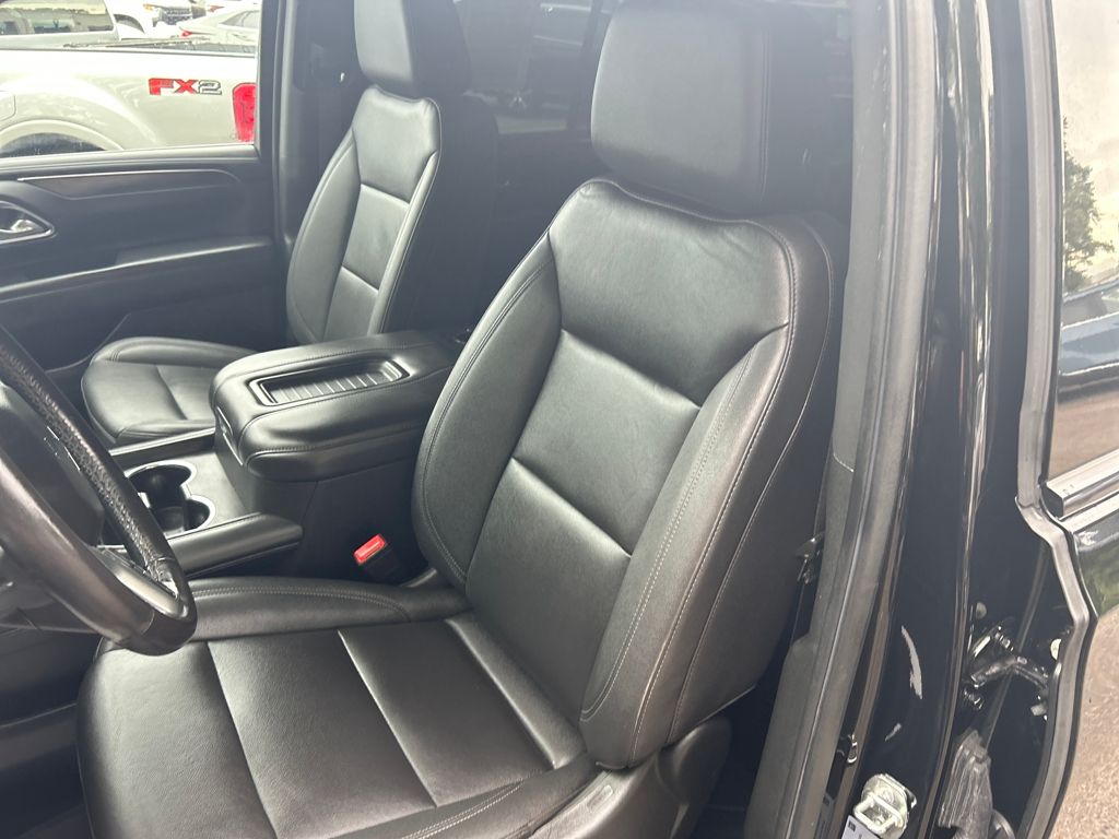 2022 Chevrolet Tahoe Z71 photo 13
