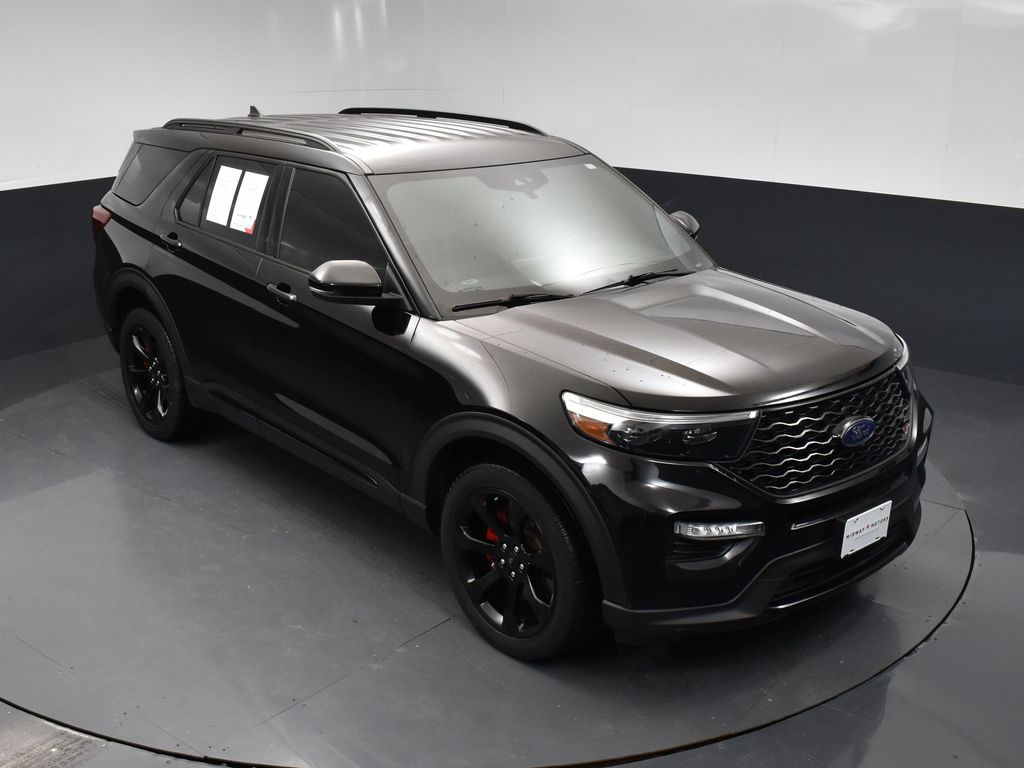 2021 Ford Explorer ST photo 35