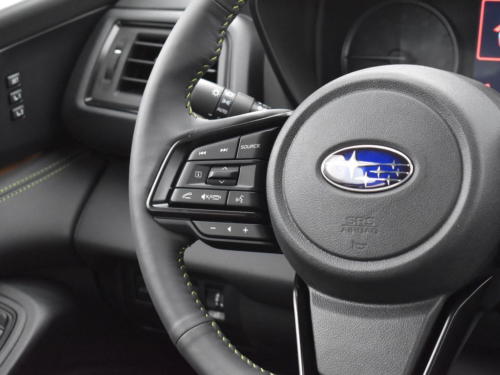 2025 Subaru Ascent Onyx Edition Touring photo 18