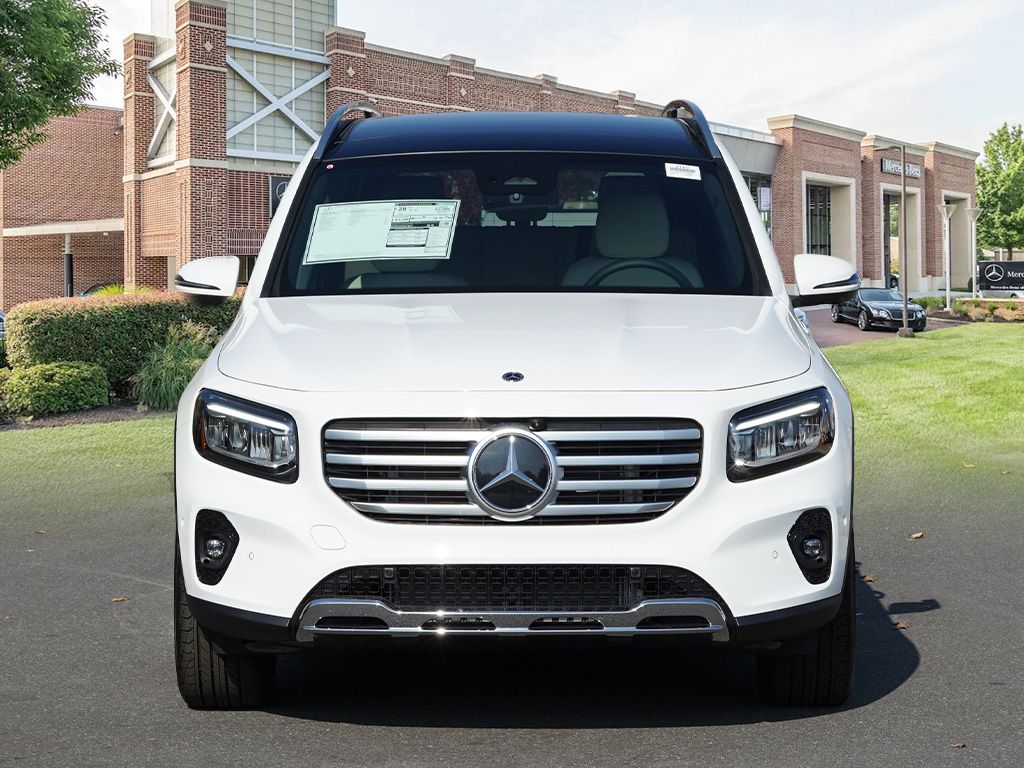 2026 Mercedes Benz GLB 250 photo 2