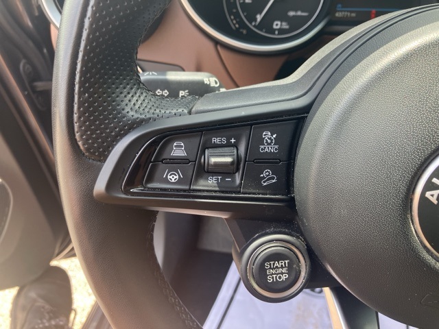 2021 Alfa Romeo Stelvio Ti photo 23