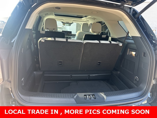 2025 Ford Explorer Platinum photo 16