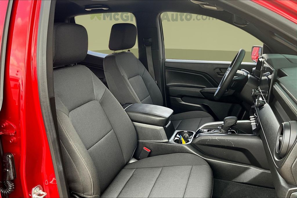 2024 Chevrolet Colorado Trail Boss photo 26