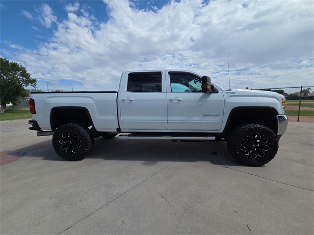 2019 Gmc Sierra HD SLE photo 6