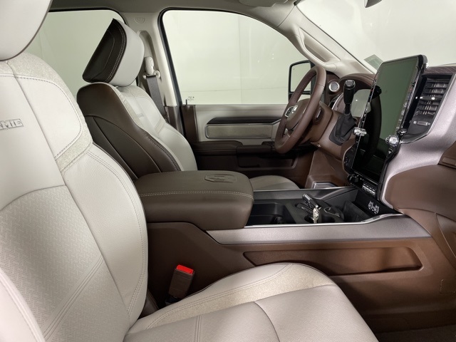 2025 Ram 2500 Laramie photo 13