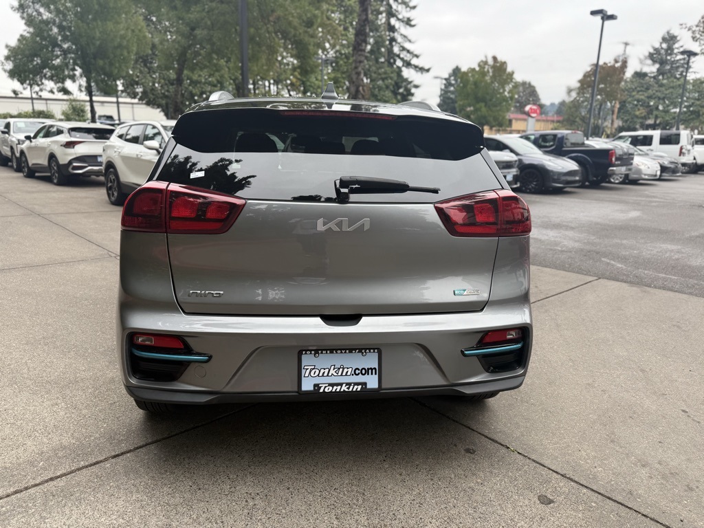 2022 Kia Niro EV EX photo 9