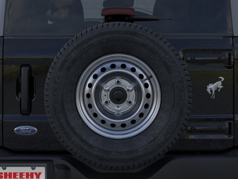 2025 Ford Bronco Base photo 23
