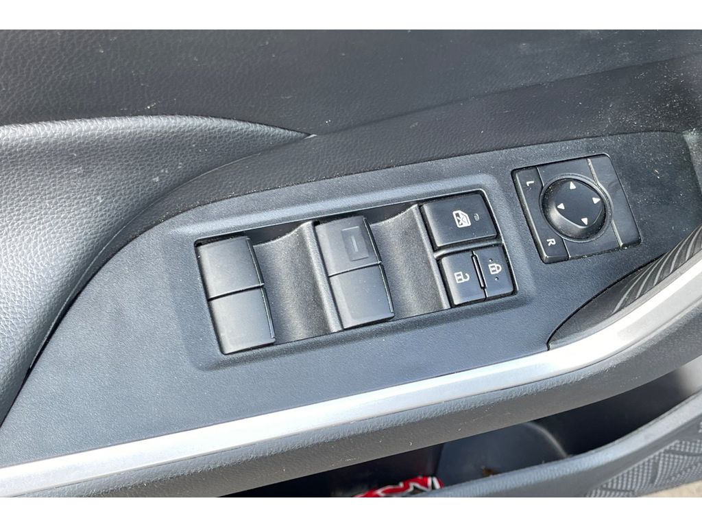 2024 Toyota RAV4 Hybrid LE photo 12