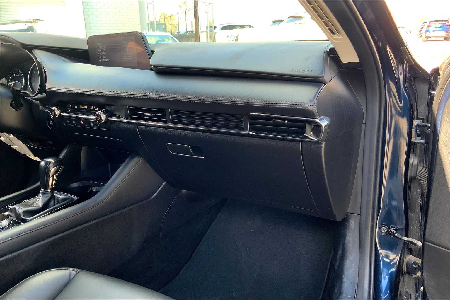 2022 Mazda Mazda3 Preferred photo 16