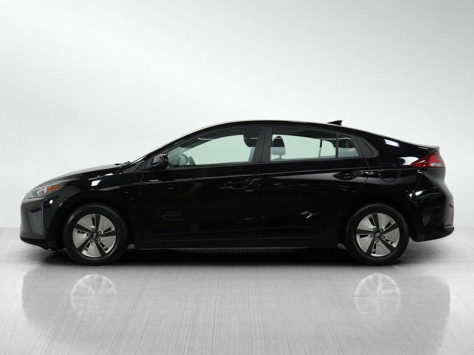 Used 2021 Hyundai IONIQ Blue with VIN KMHC65LC1MU252753 for sale in Minneapolis, Minnesota