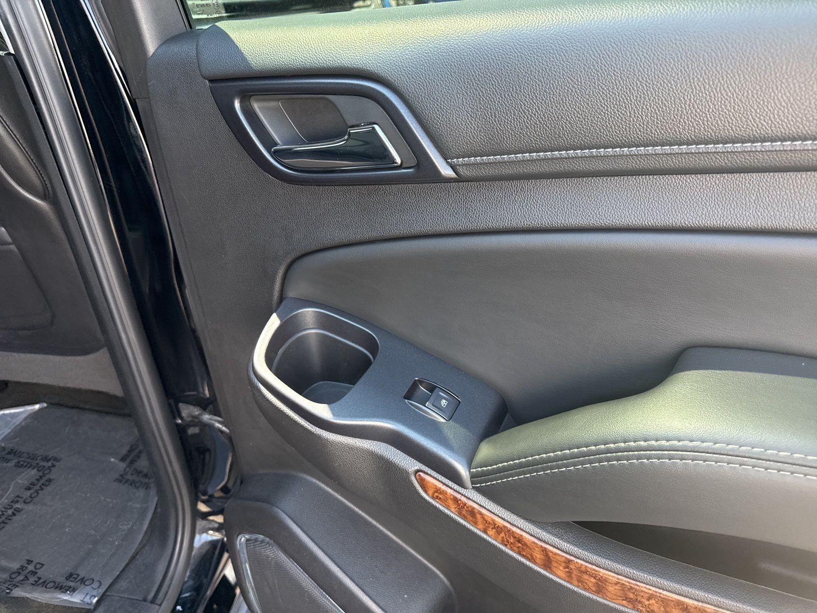 2016 Chevrolet Tahoe LTZ photo 37