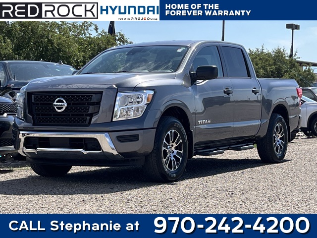 2022 Nissan Titan SV