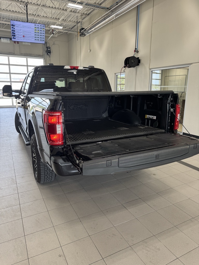 2023 Ford F-150 XLT photo 11
