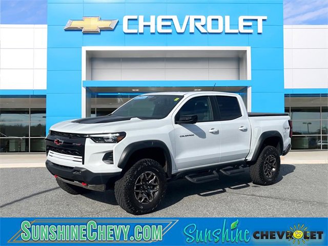 2024 Chevrolet Colorado ZR2's photo