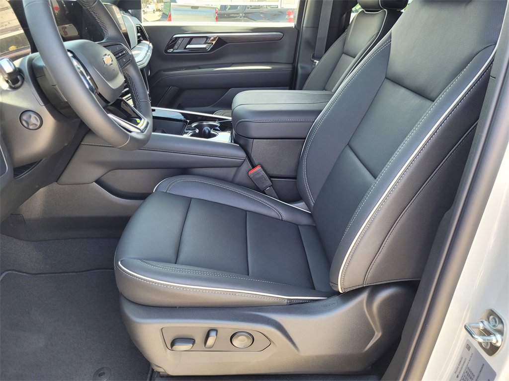 2025 Chevrolet Tahoe Premier photo 10