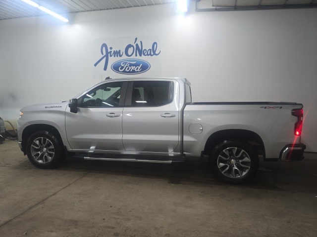 2022 Chevrolet Silverado 1500 LT photo 26