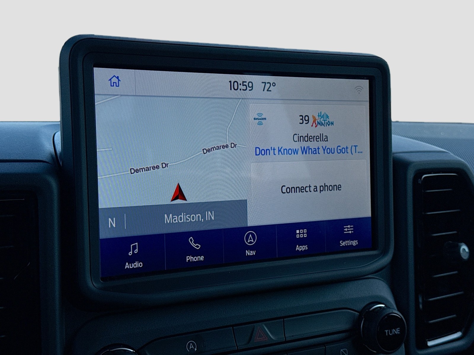 2024 Ford Bronco Sport Outer Banks photo 13