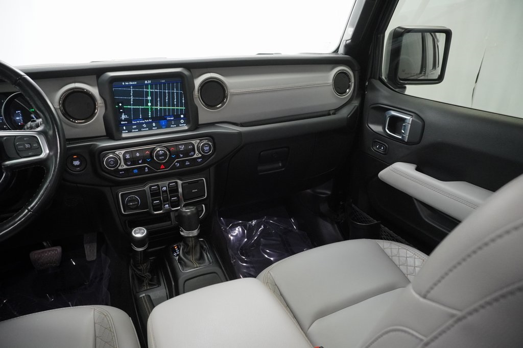 2021 Jeep Wrangler Unlimited Sahara High Altitude 4xe photo 21