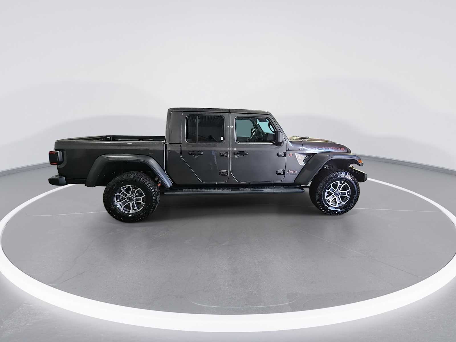 2025 Jeep Gladiator Mojave photo 9
