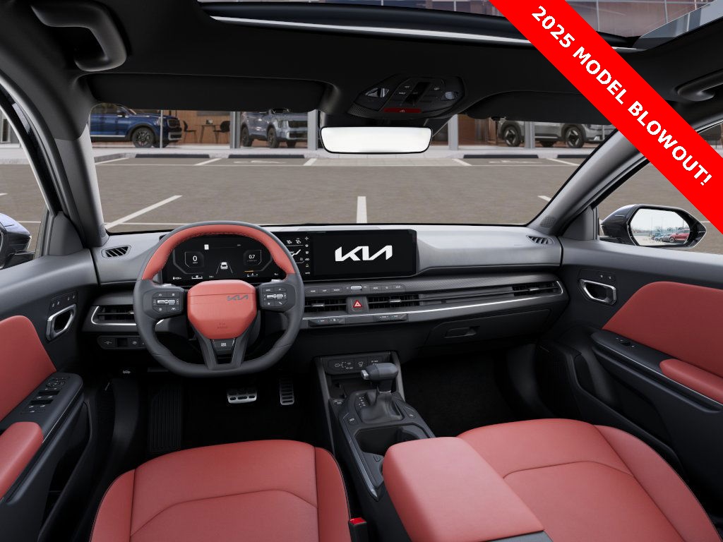 2025 Kia K4 GT-Line photo 12