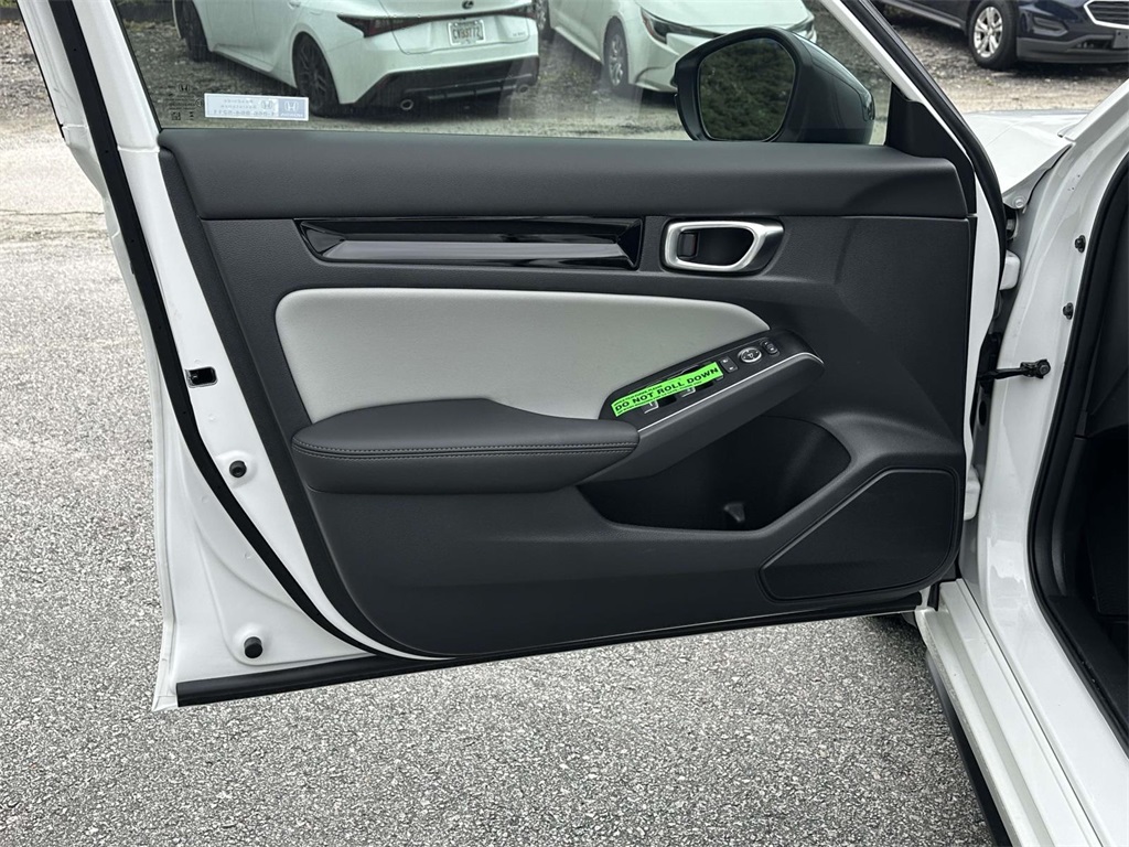 2026 Honda Civic Sport Touring photo 4