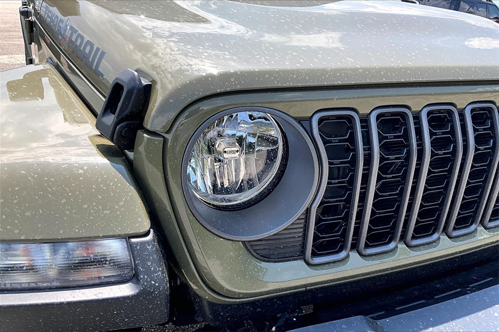 2025 Jeep Gladiator Texas Trail photo 15
