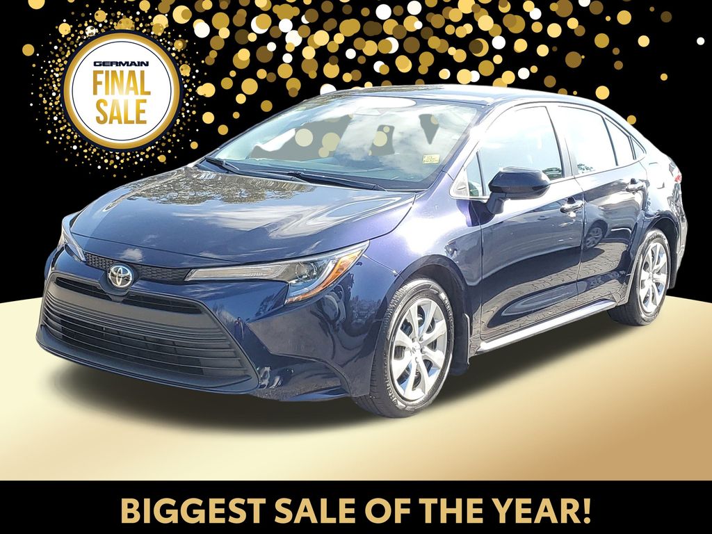 2025 Toyota Corolla LE's photo