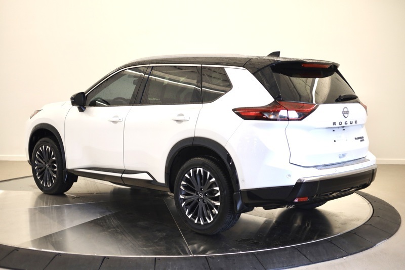 2024 Nissan Rogue Platinum photo 5