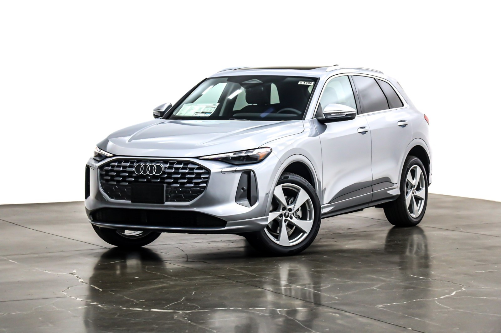 2025 Audi New Q5 Premium Plus's photo