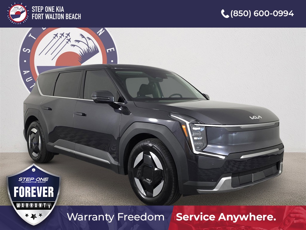 2026 Kia EV9 Light L/R's photo