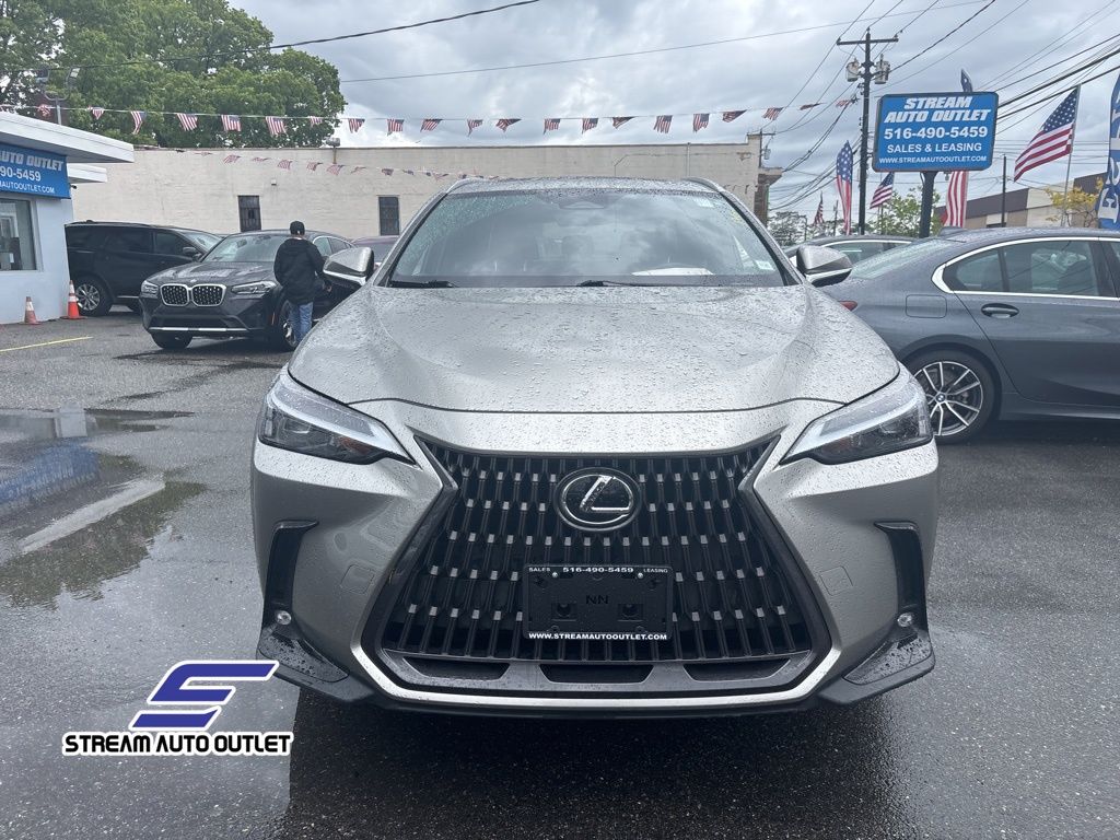 2022 Lexus NX 350 photo 2
