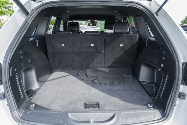 2021 Jeep Grand Cherokee Laredo photo 6